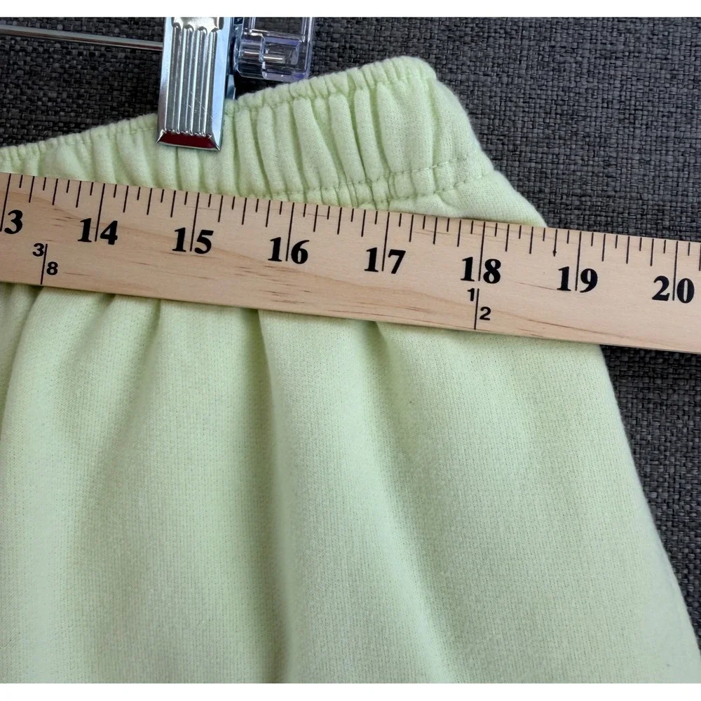 The North Face Simple Logo Fleece Shorts Lime Cream NF0A81TYN13 Mens XL Relaxed
